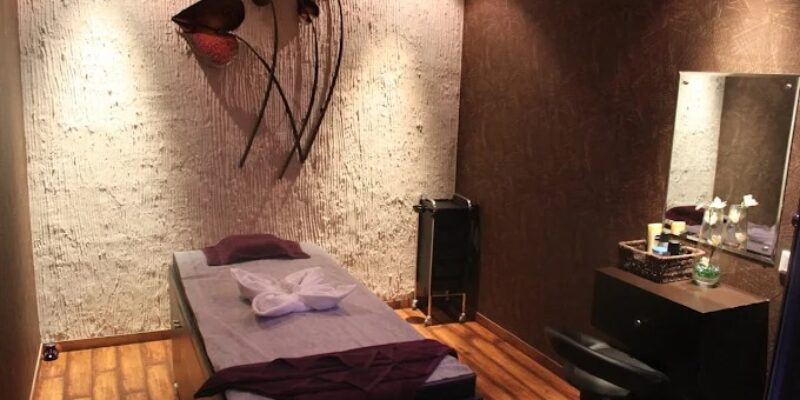 Aura Day Spa – Saket