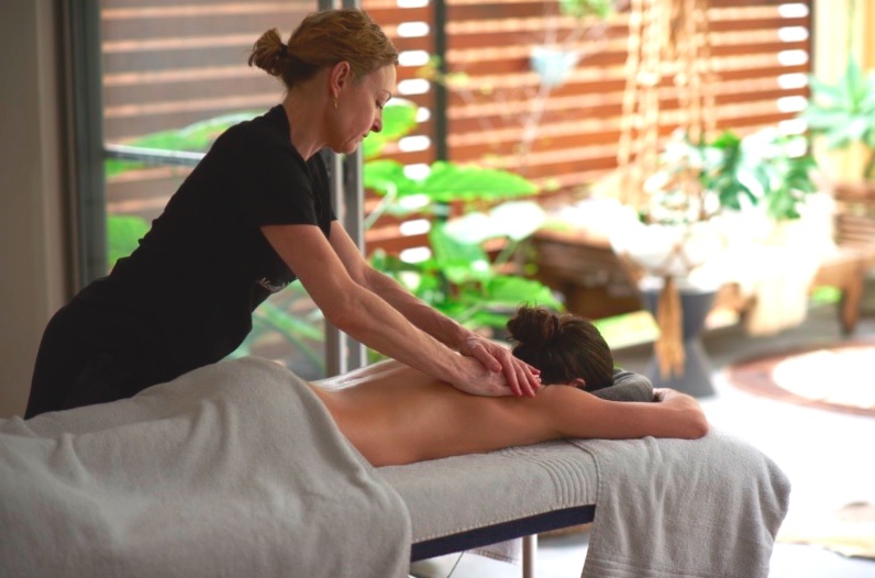 Deep Tissue Massage in Khan Market