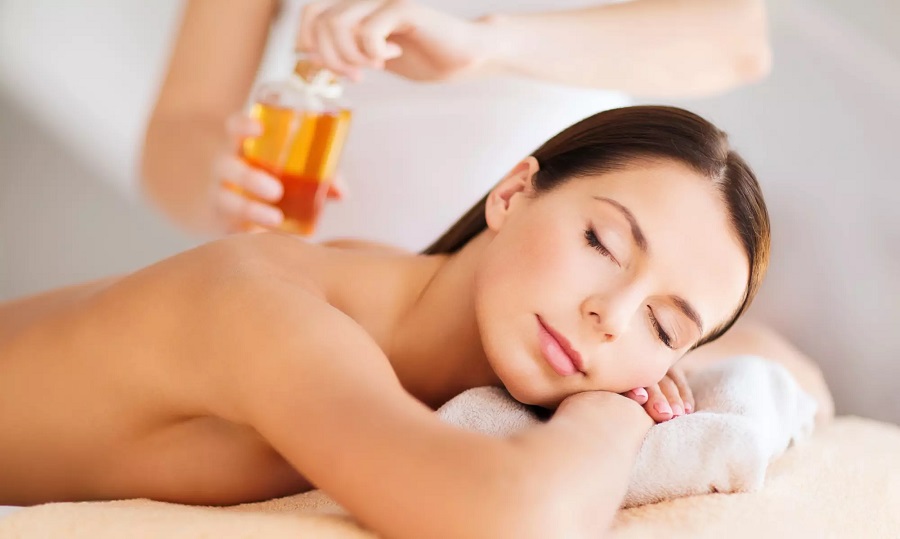 Deep Tissue Massage in Lajpat Nagar