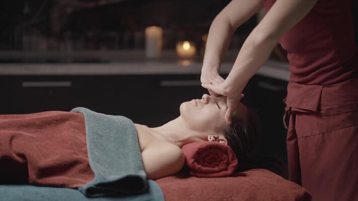 Deep Tissue Massage in Munrika