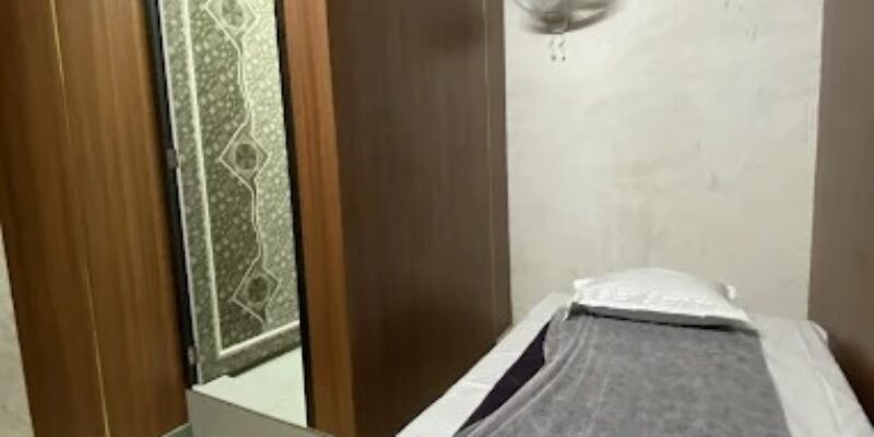 Dolphin welness Spa Lajpat Nagar