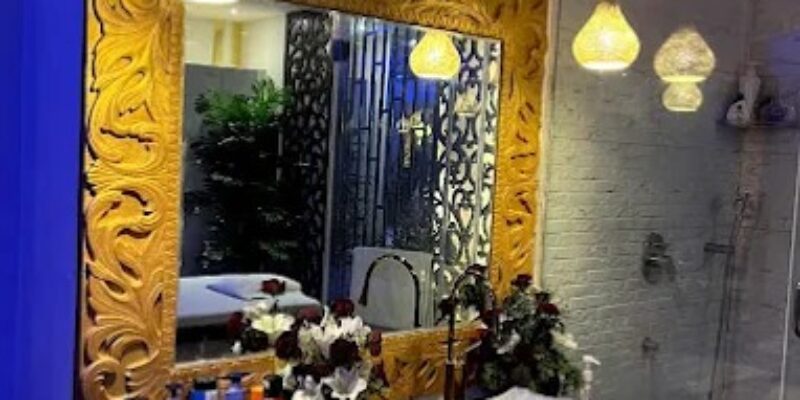 Miraco Spa Saket