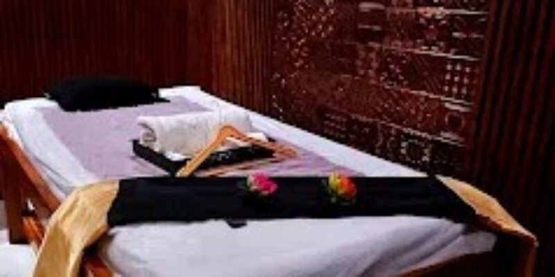 Relaxe Spa In Saket