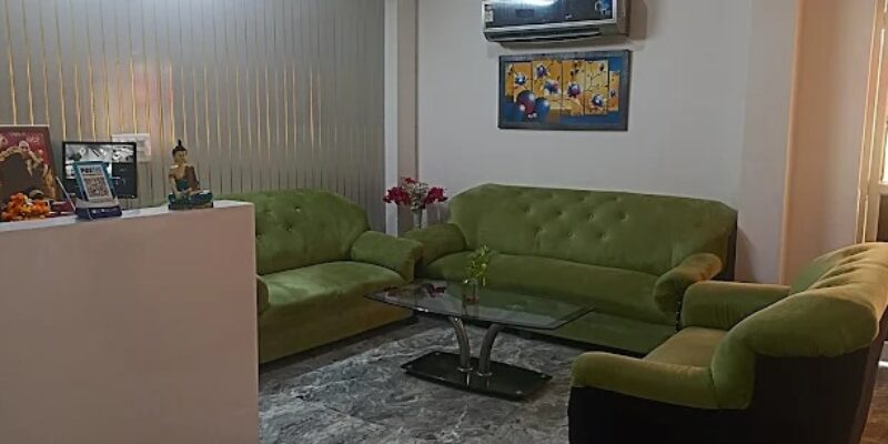 The Cloudy unisex spa tilak nagar
